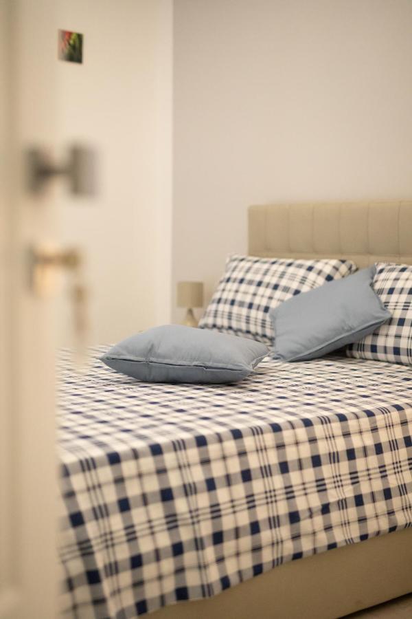 נאפולי Gloves Rooms מראה חיצוני תמונה